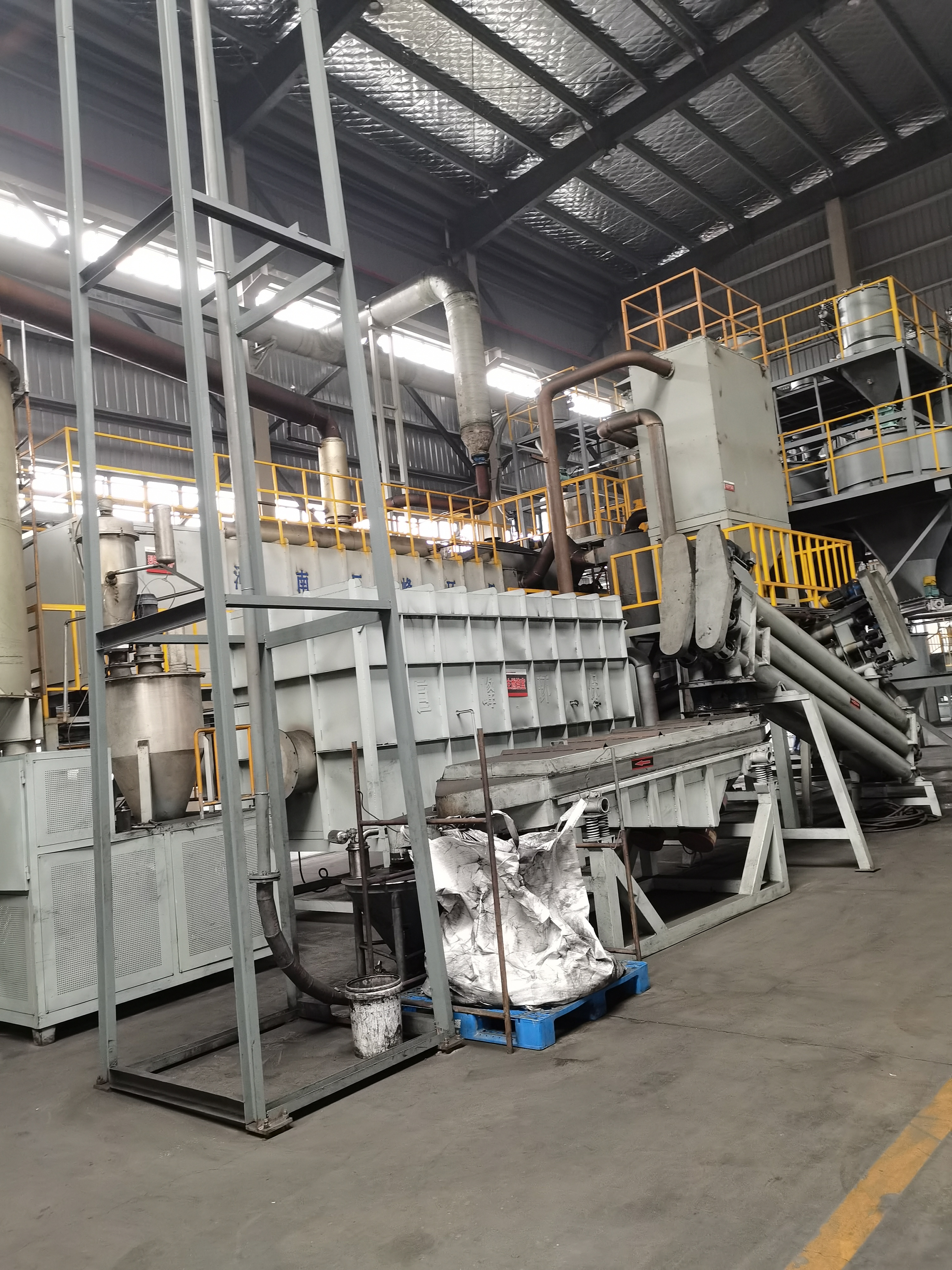 廢舊電池處理設備.jpg 廢舊電池處理設備.jpg